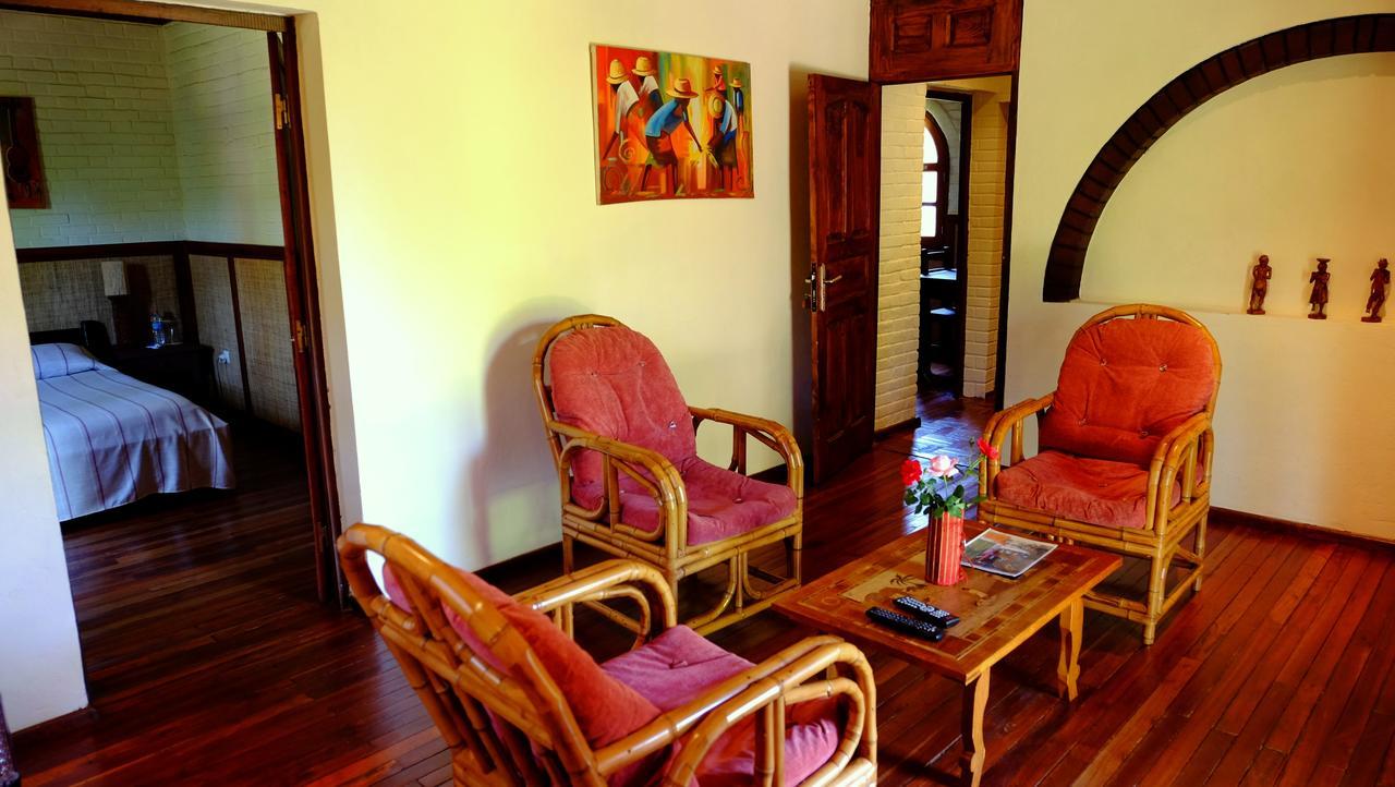 Eco Lodge Les Chambres Du Voyageur อันต์ซิราเบ ภายนอก รูปภาพ