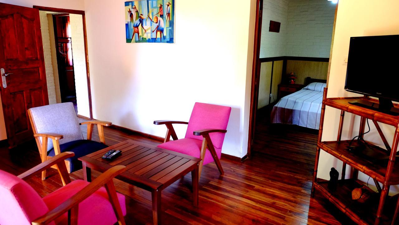 Eco Lodge Les Chambres Du Voyageur อันต์ซิราเบ ภายนอก รูปภาพ