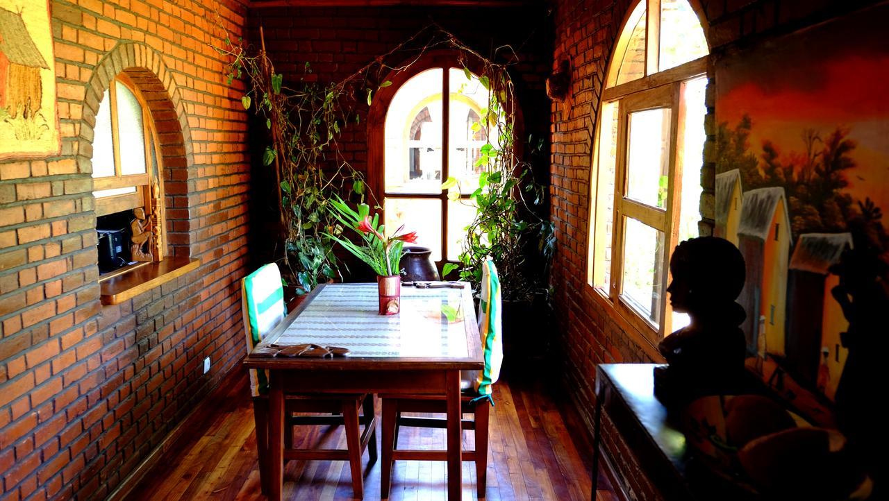 Eco Lodge Les Chambres Du Voyageur อันต์ซิราเบ ภายนอก รูปภาพ