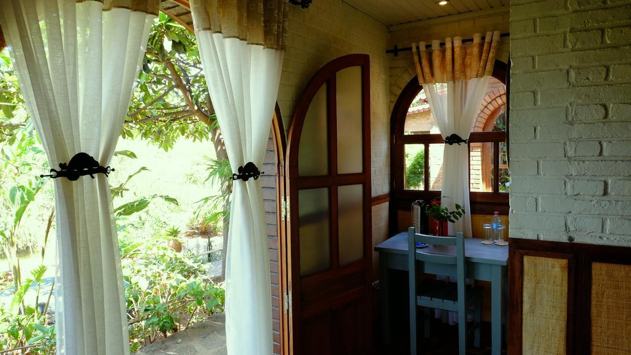 Eco Lodge Les Chambres Du Voyageur อันต์ซิราเบ ภายนอก รูปภาพ